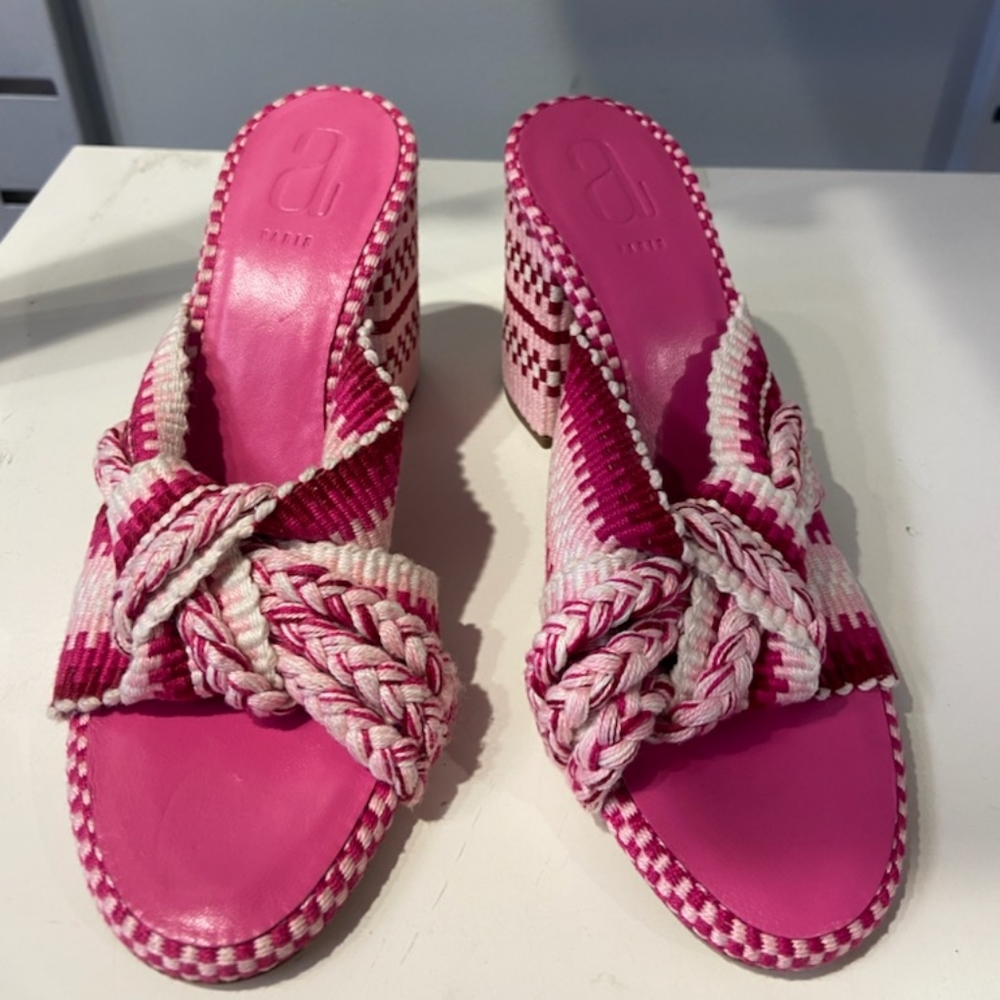 NIB Antolina shoes